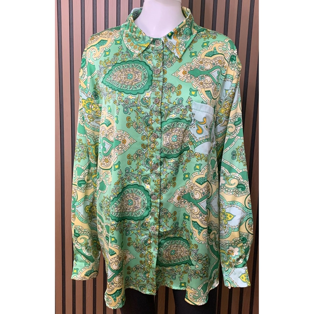 POL Women's Green Paisley Satin Button Down Shirt Long Sleeve Blouse L Classic